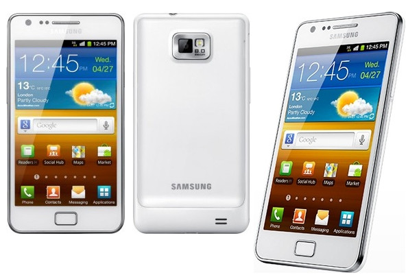 на фото: смартфон Samsung Galaxy S2